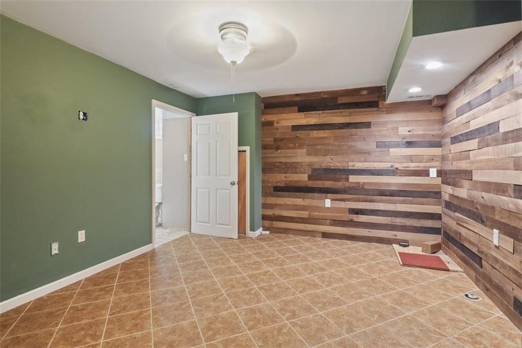1300 E 41st Street — photo 22