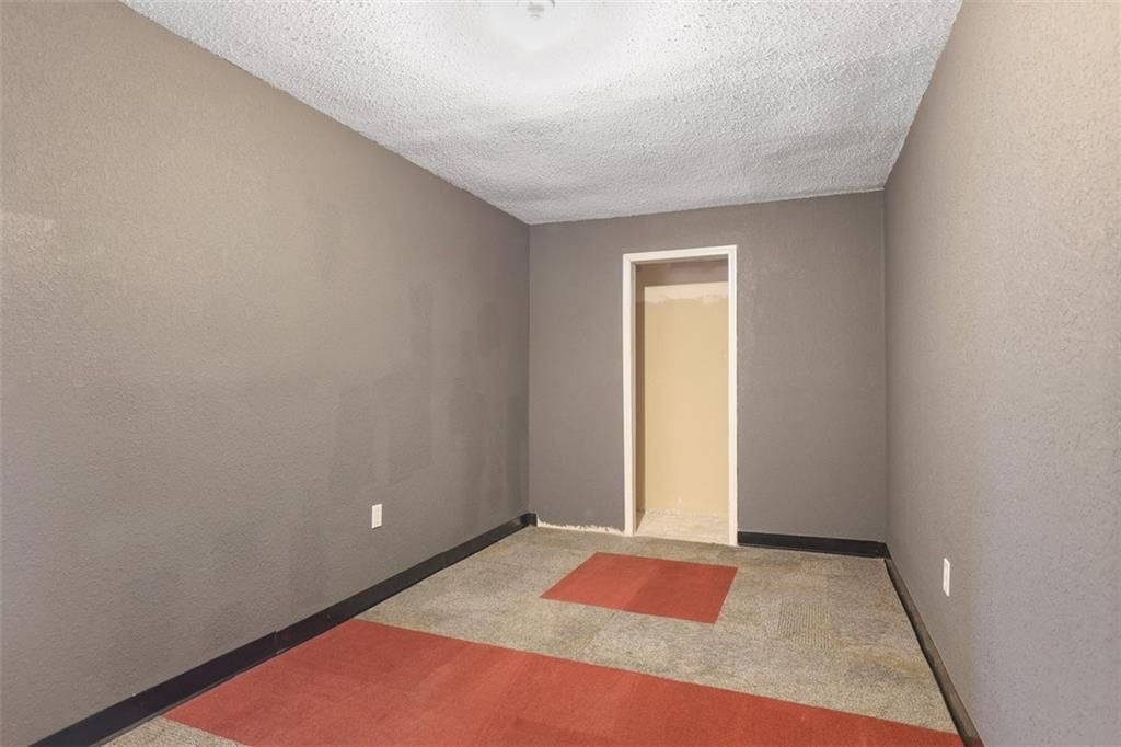 1300 E 41st Street — photo 25