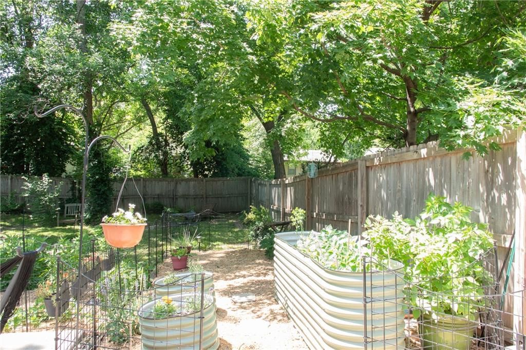 423 Mississippi Street — photo 48