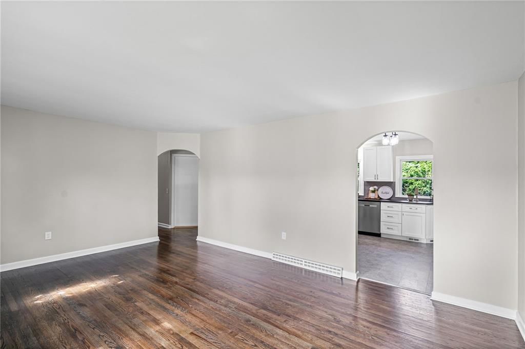 1054 S 45th Terrace — photo 4