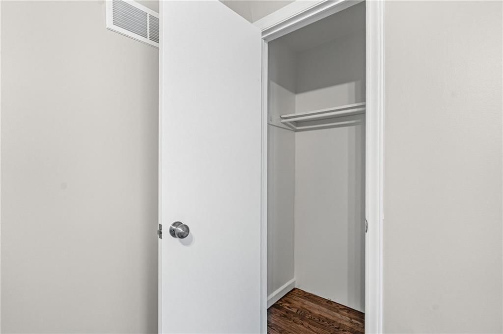 1054 S 45th Terrace — photo 10