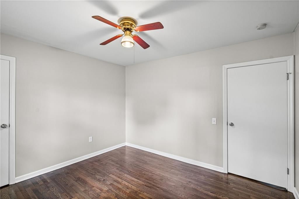 1054 S 45th Terrace — photo 12