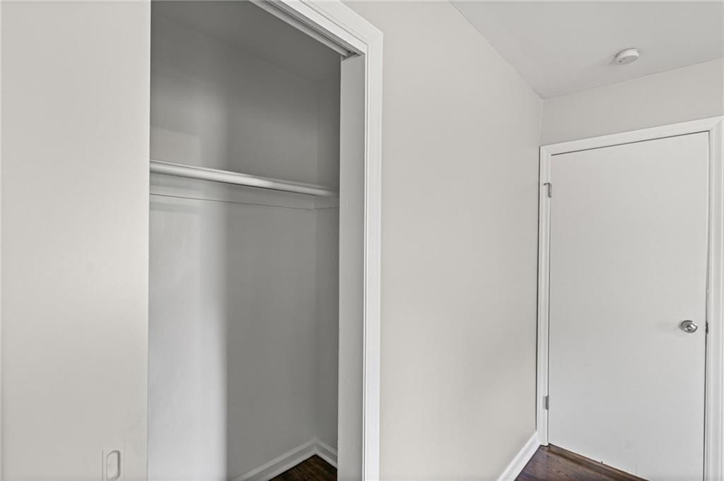 1054 S 45th Terrace — photo 21