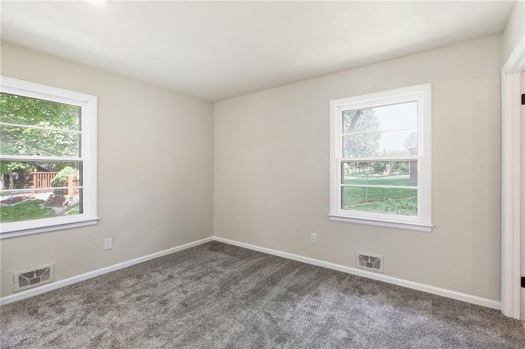 18901 E 30th Terrace S — photo 16