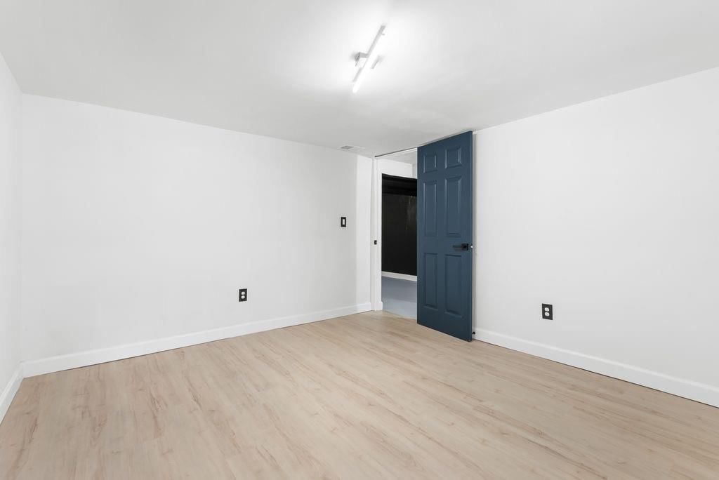 3421 E 55th Street — photo 19