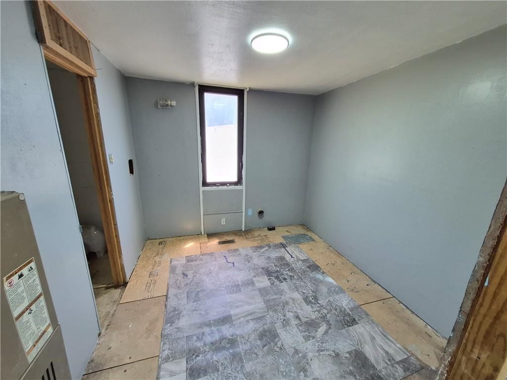 400 W 5th Street — photo 7