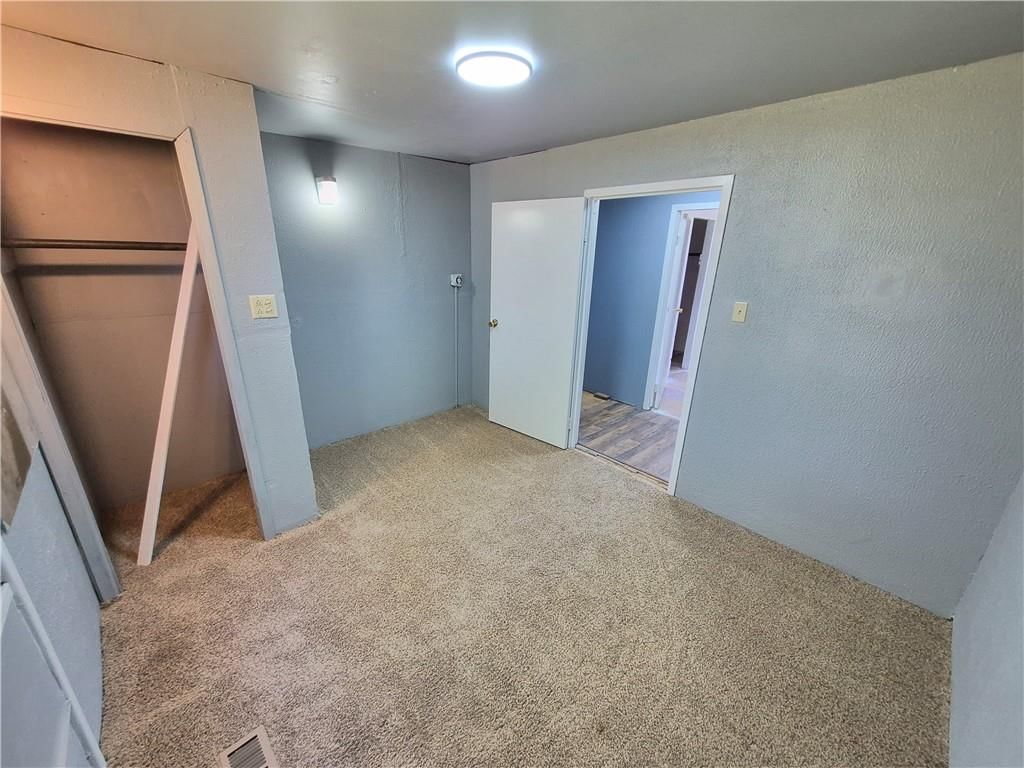 400 W 5th Street — photo 11