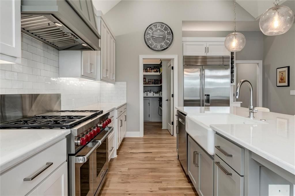 25215 W 92nd Street — photo 8