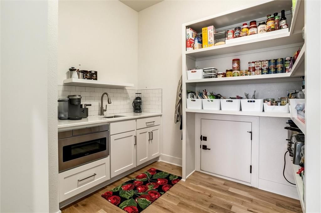 25215 W 92nd Street — photo 10