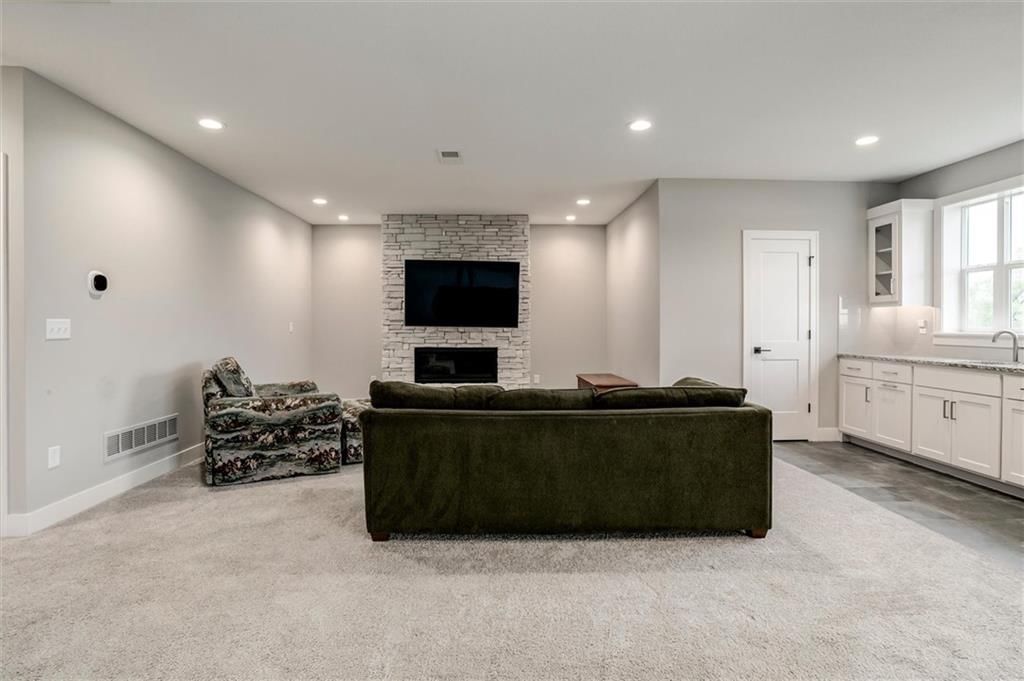 25215 W 92nd Street — photo 23