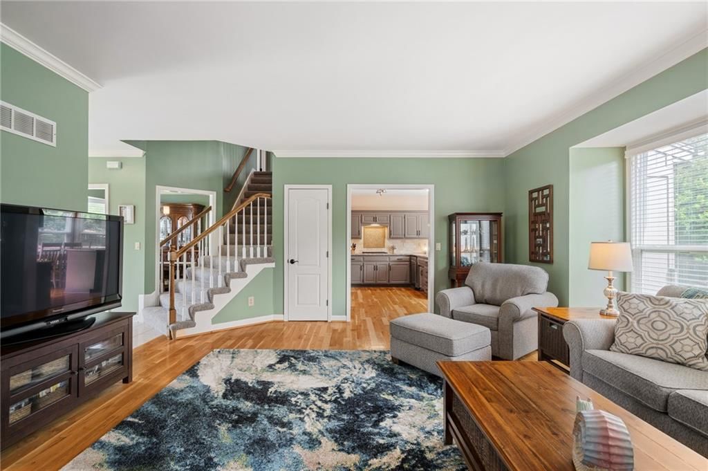 10329 Ballentine Street — photo 15