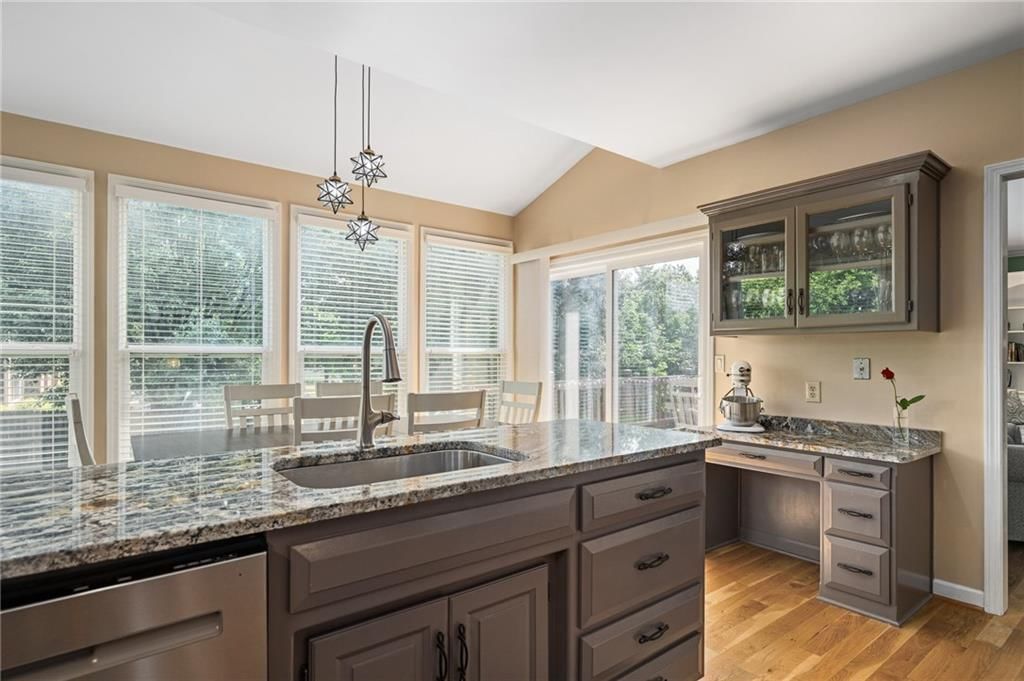 10329 Ballentine Street — photo 19