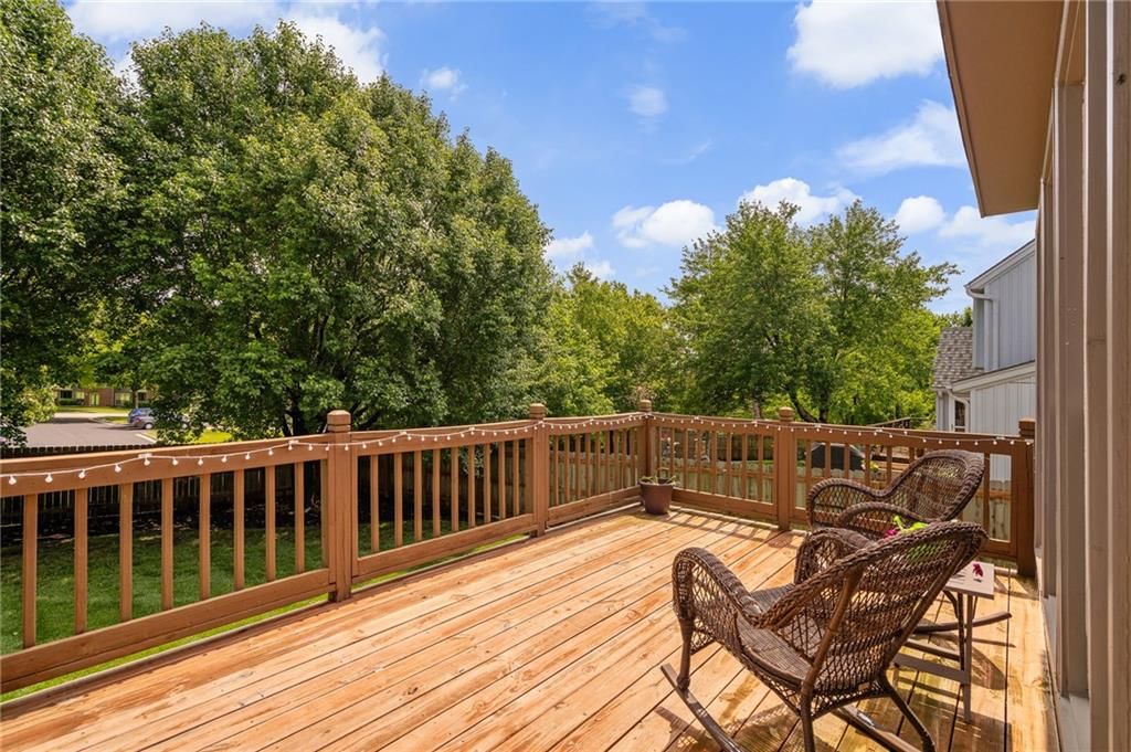 10329 Ballentine Street — photo 56