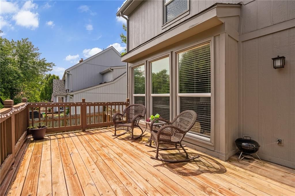10329 Ballentine Street — photo 57