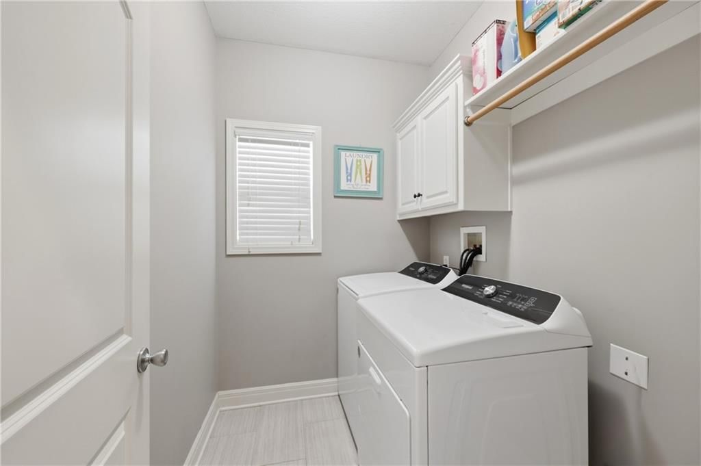 2301 NW Hedgewood Drive — photo 9