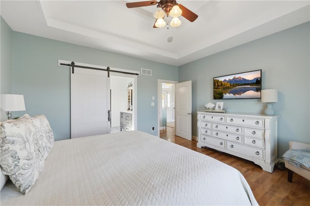 2301 NW Hedgewood Drive — photo 15