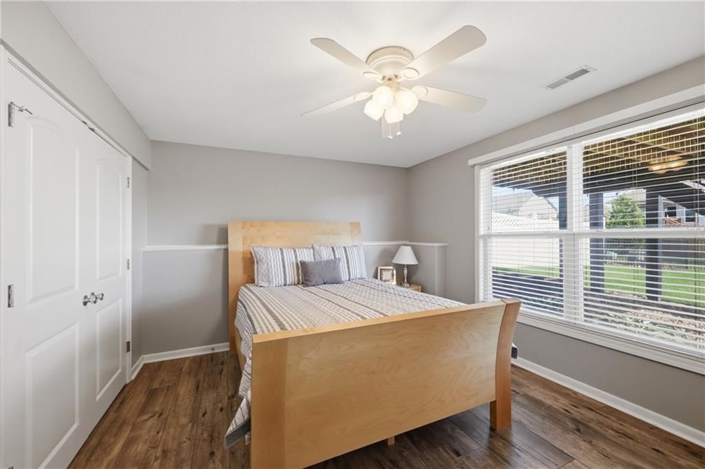 2301 NW Hedgewood Drive — photo 23