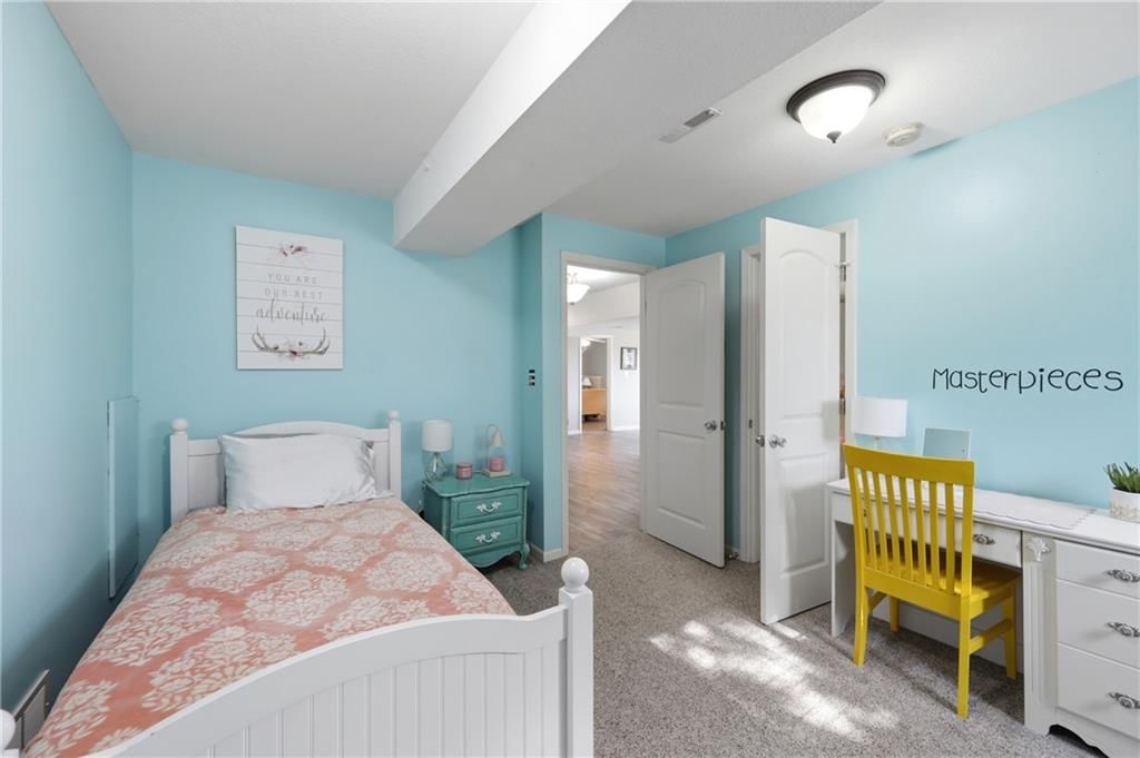 2301 NW Hedgewood Drive — photo 28