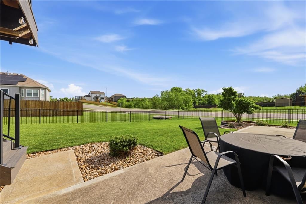 2301 NW Hedgewood Drive — photo 29