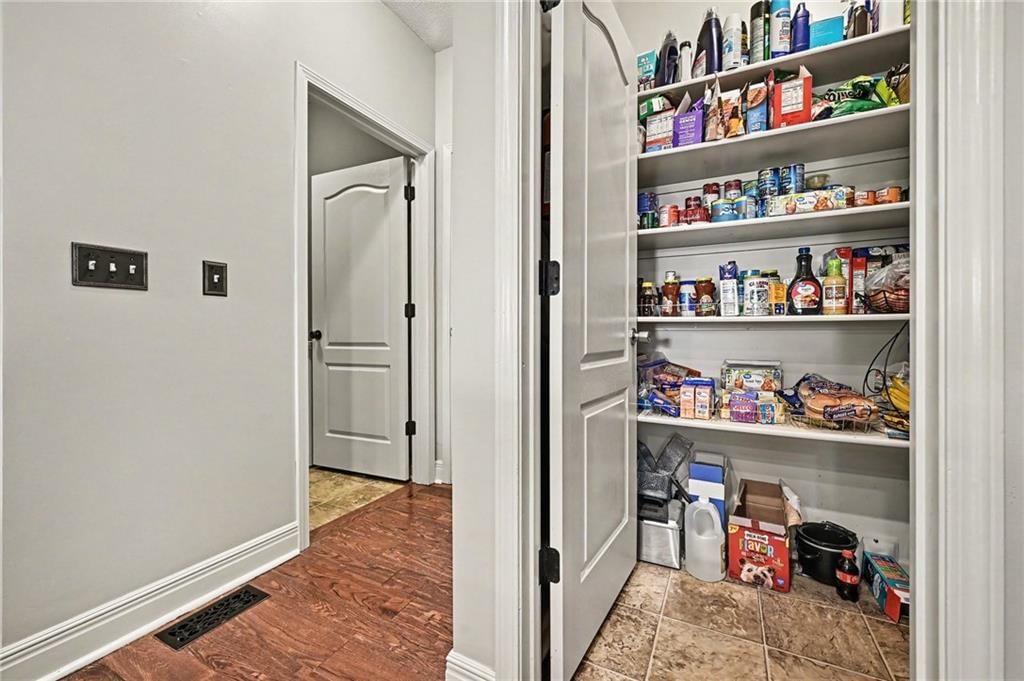 704 Crestridge Drive — photo 16