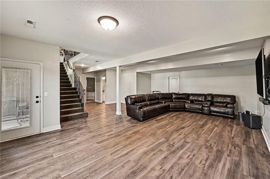 704 Crestridge Drive — photo 26