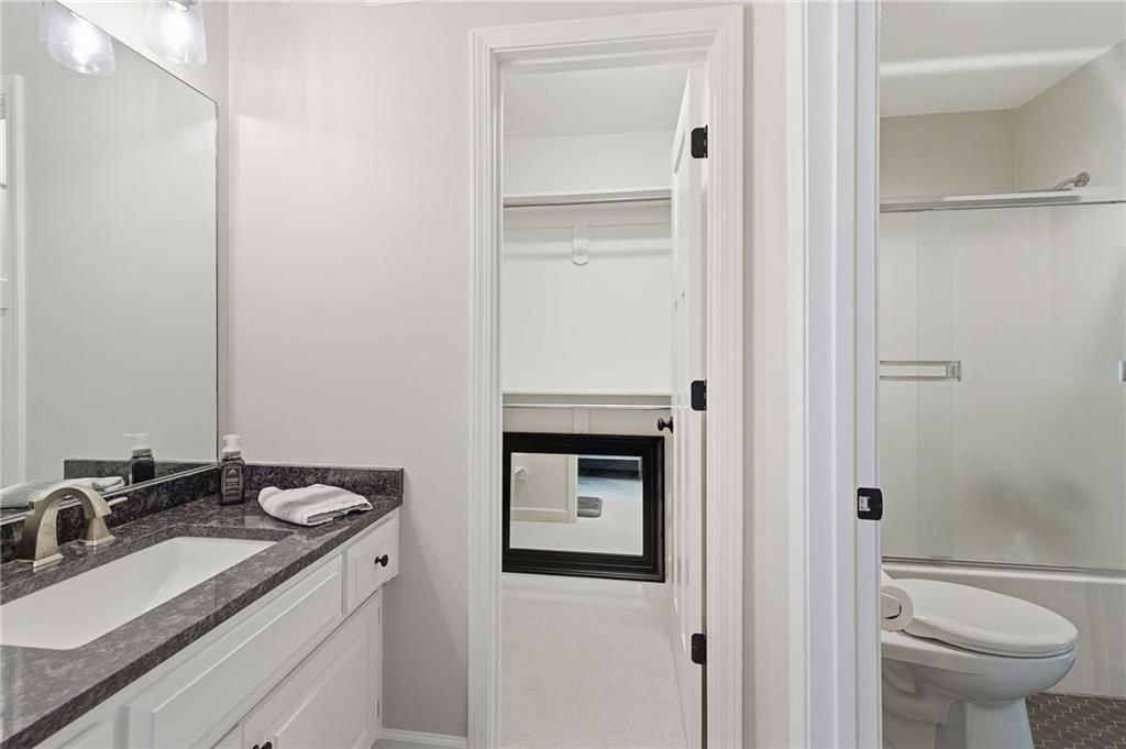 2400 SW Wintercreek Court — photo 44