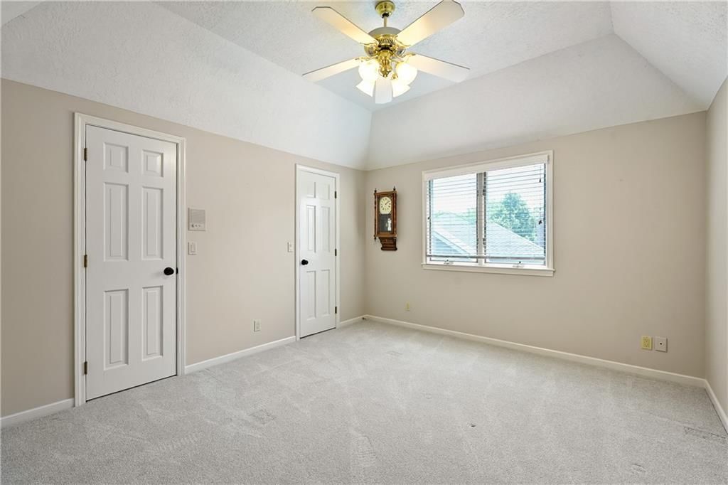 980 NW High Point Drive — photo 25