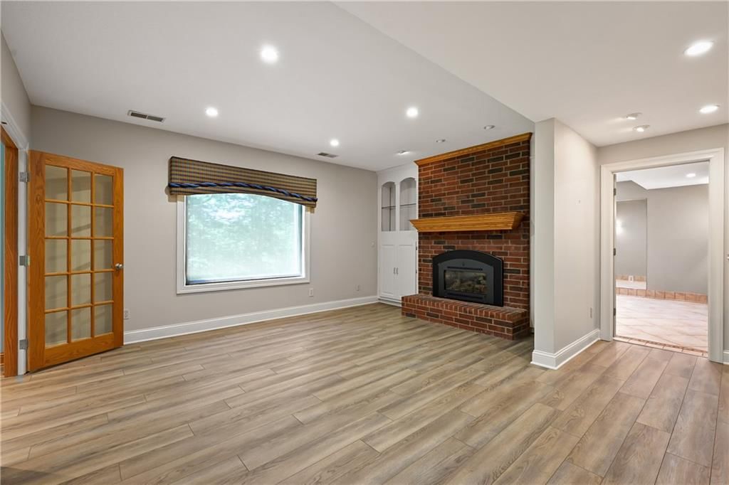 980 NW High Point Drive — photo 32