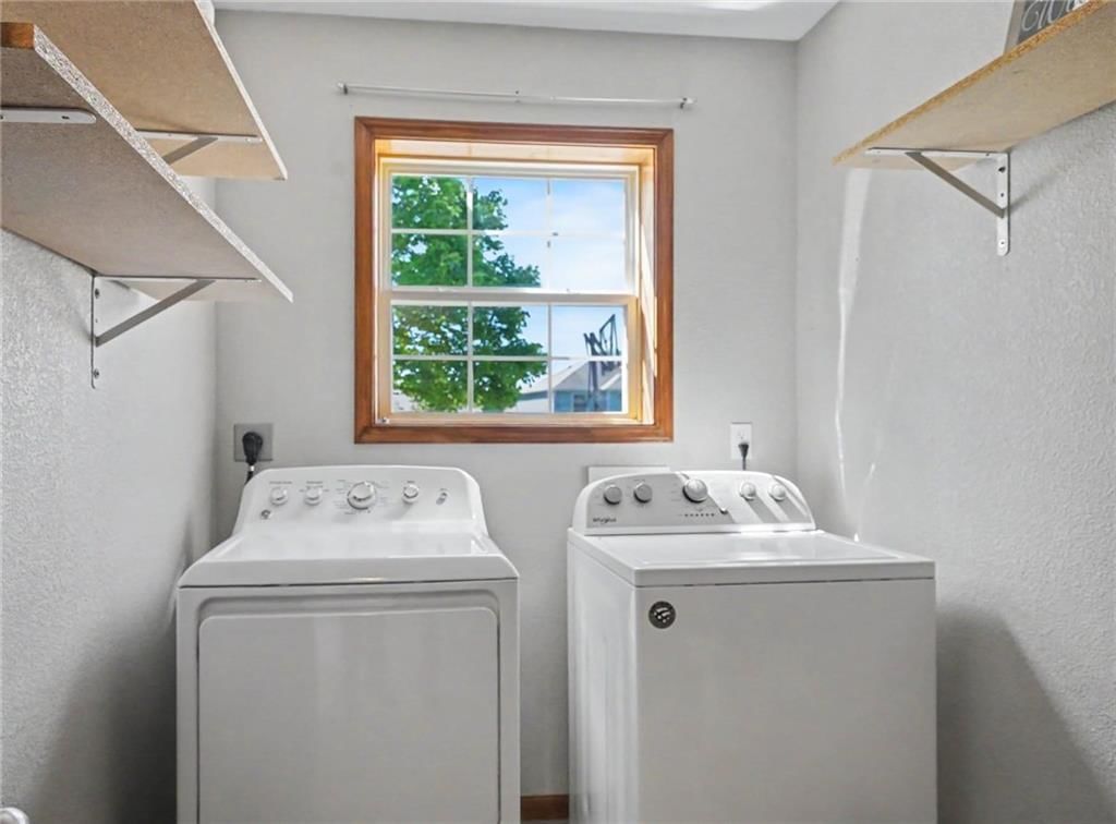 928 Bluestem Drive — photo 18
