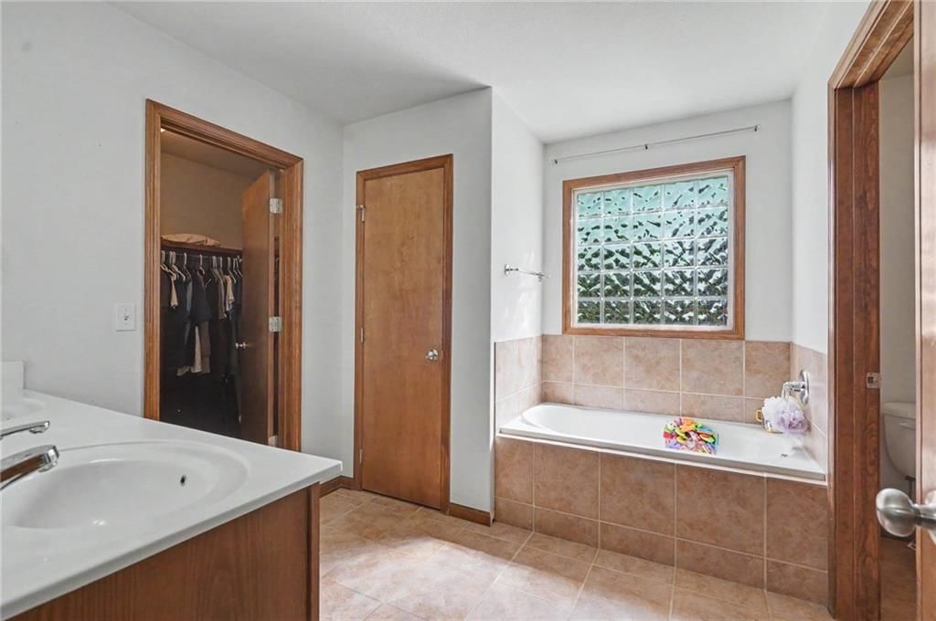 928 Bluestem Drive — photo 20