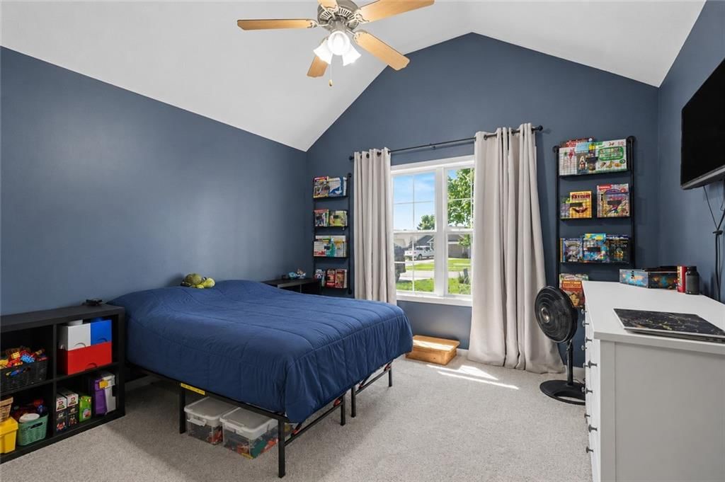 928 Bluestem Drive — photo 23