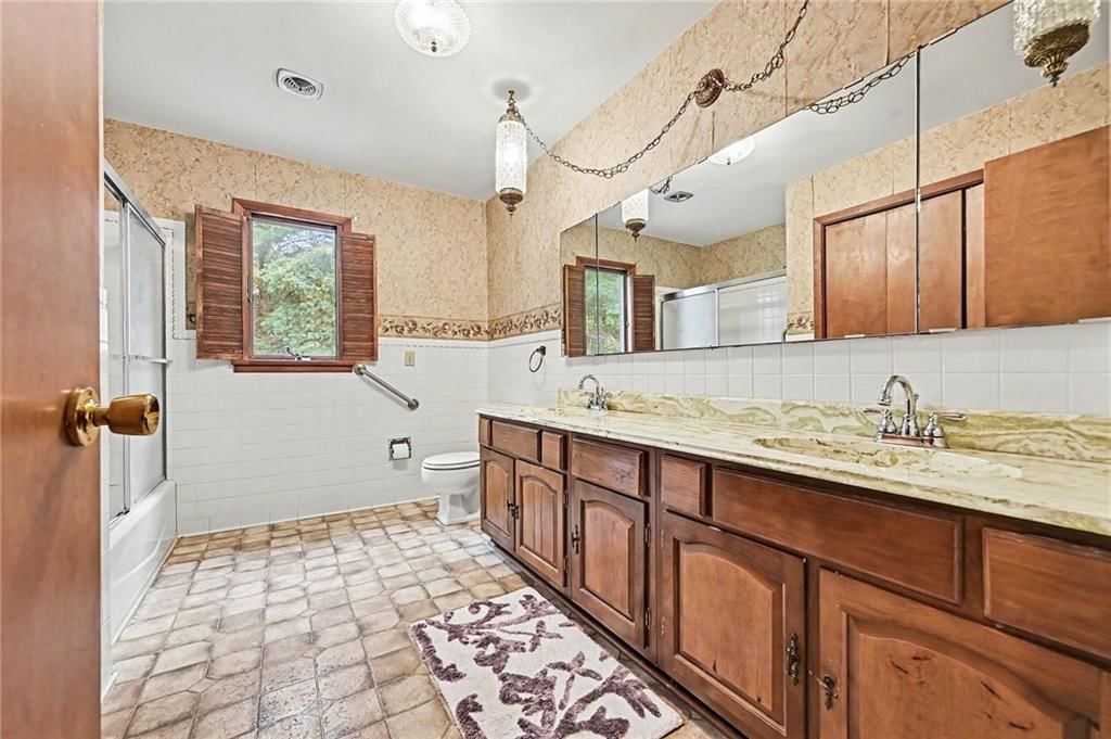 1701 Sunset Boulevard — photo 18
