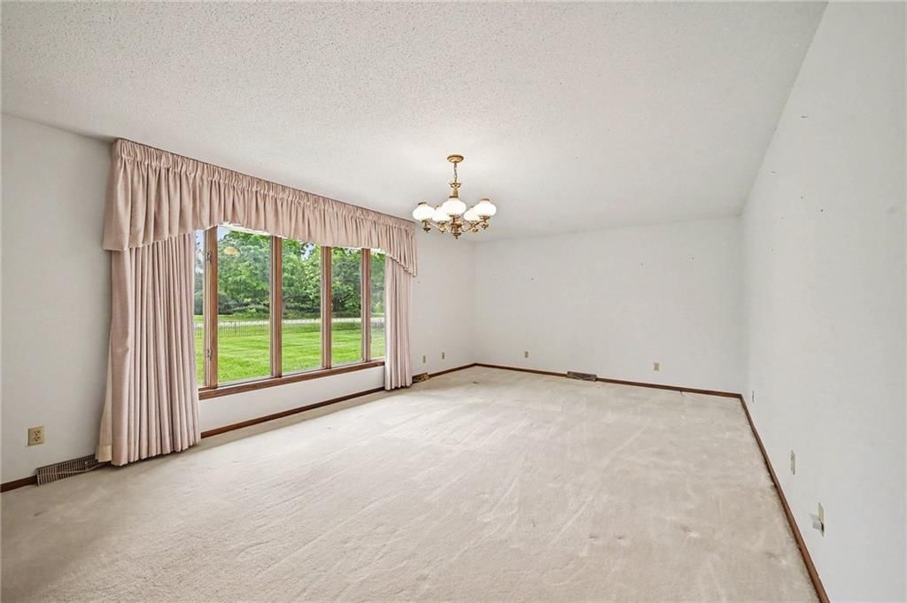 1701 Sunset Boulevard — photo 20