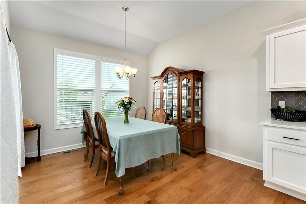 124 SE Briar Valley Lane — photo 9