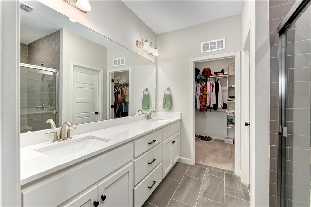 124 SE Briar Valley Lane — photo 13
