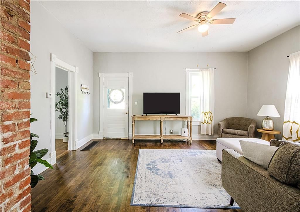606 N Morse Avenue — photo 7