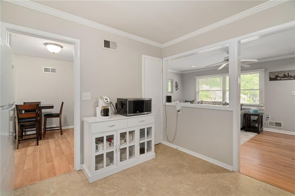 8401 W 68th Terrace — photo 13