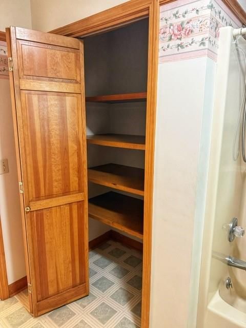 517 Raintree Drive — photo 15