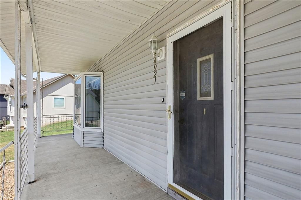 14921 Pine View Drive — photo 4
