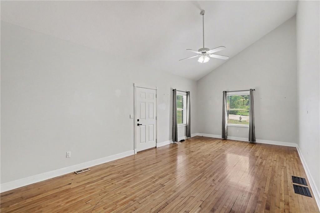 14921 Pine View Drive — photo 6