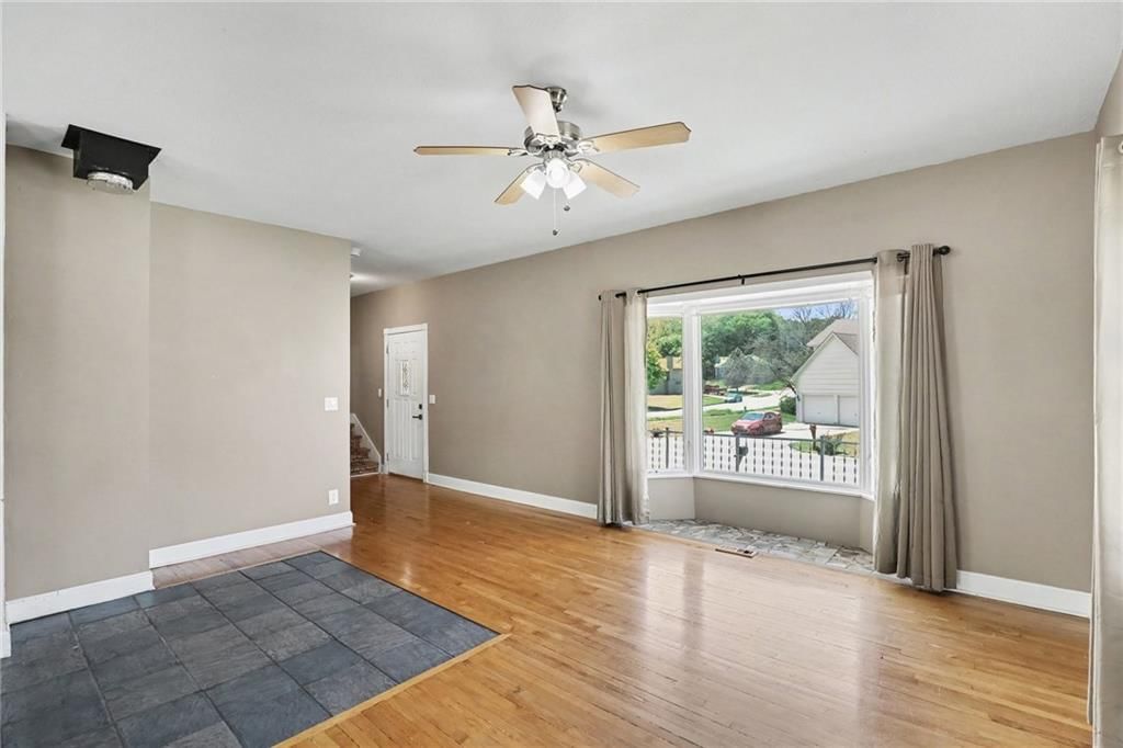 14921 Pine View Drive — photo 9