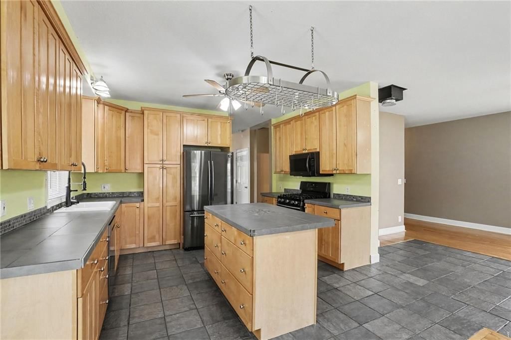 14921 Pine View Drive — photo 13