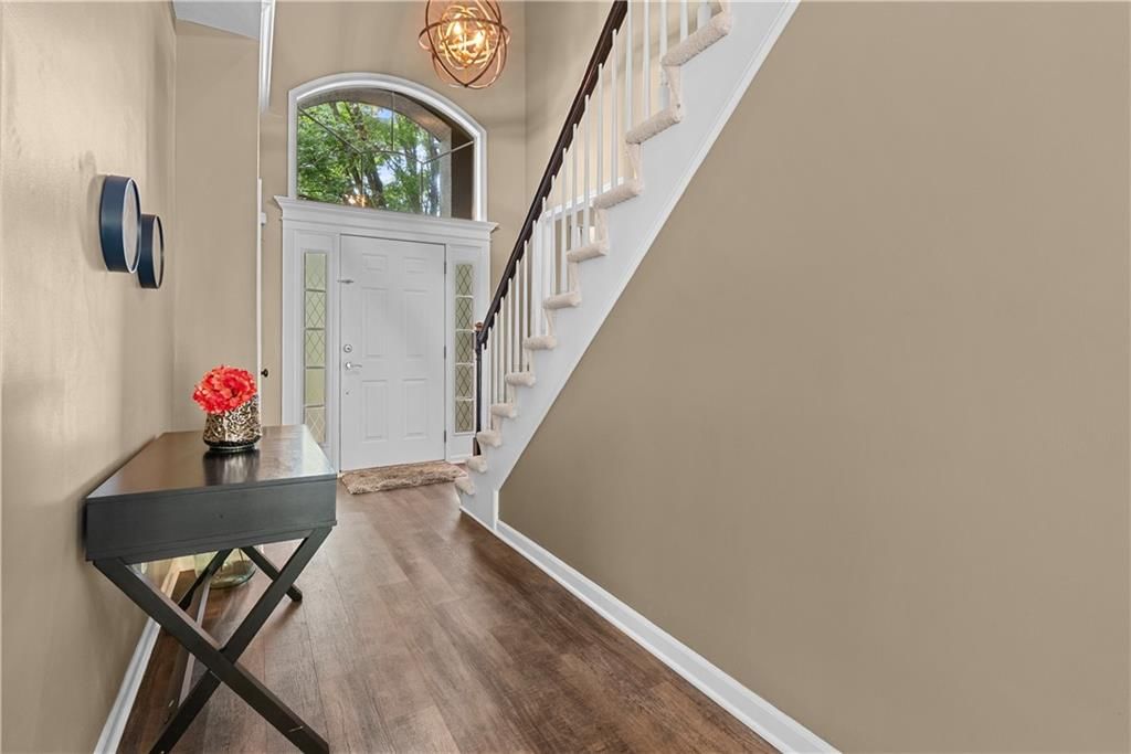 5717 NE Coral Drive — photo 6