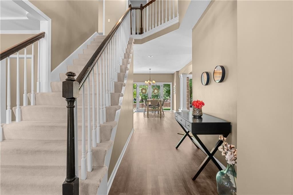 5717 NE Coral Drive — photo 7