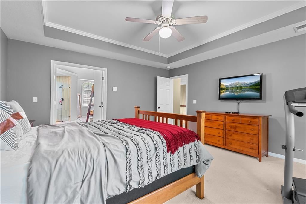 5717 NE Coral Drive — photo 17