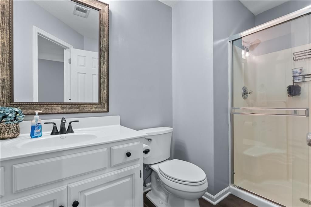5717 NE Coral Drive — photo 24