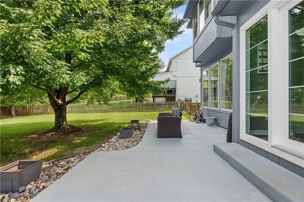 5717 NE Coral Drive — photo 33