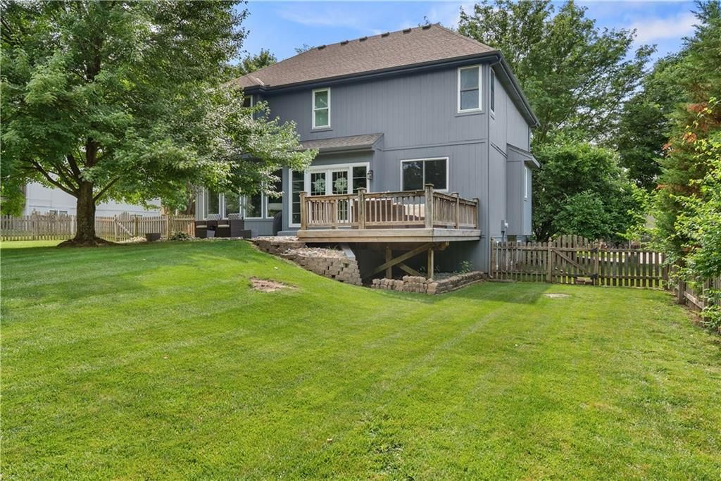 5717 NE Coral Drive — photo 36