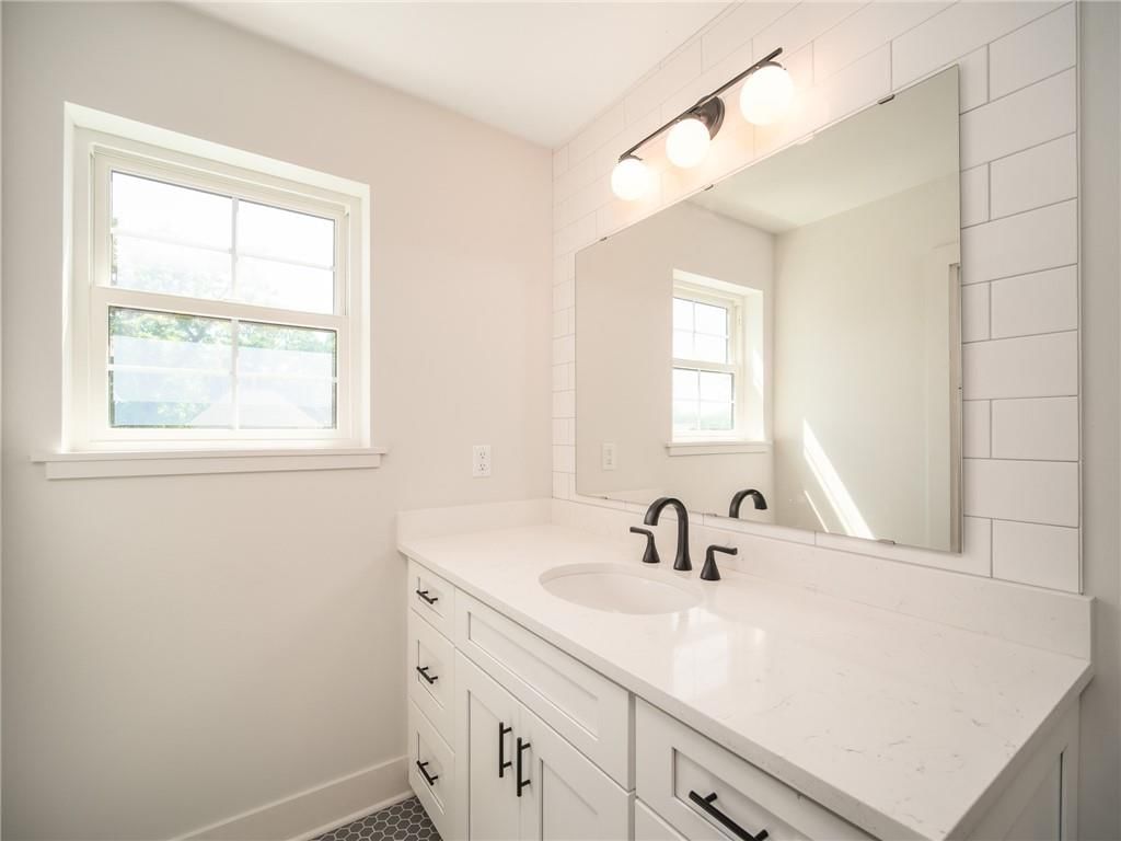 1022 Connecticut Street — photo 29