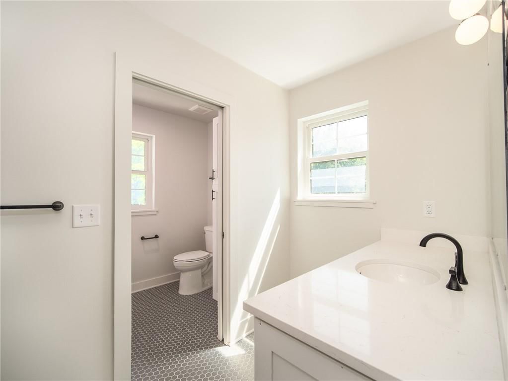 1022 Connecticut Street — photo 30